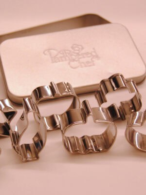 Pampered chef creative cutters set : fruit, veggie, cookie (instructions included)