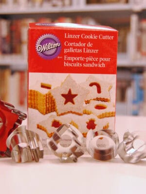 Linzer cookie cutter